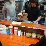 ラーメン 末廣家 - チャーシューが山積みです♪(*≧∀≦*)