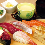 Gurume Kaitenzushi Magurodon'Ya Yazae'Mon - 