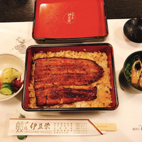 鰻割烹 伊豆栄 本店 - 