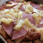 Round Table Pizza - 