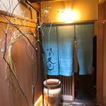 祇園 又吉 - 坪庭に中の入口