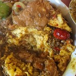 大衆中遊華食堂 八戒 - ふわふわ玉子の下はカレー炒飯