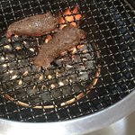 Kuidouraku - 黒毛和牛モモ肉焼いたところ