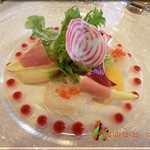 コット ア コット - 前菜　ホタテのマリネと生ハム・・シトラスフルーツのサラダ