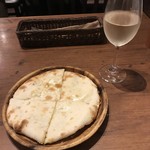 チーズクルチャ、600円