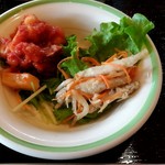 鉄板焼ステーキ 一ッ葉ミヤチク - サラダバー(魚介のトマト煮、ワカサギの南蛮漬け)