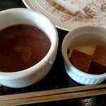 鉄板焼ステーキ 一ッ葉ミヤチク - ホットココアとチョコムース