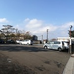 鉄板焼ステーキ 一ッ葉ミヤチク - 駐車場