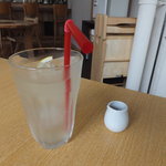 カフェダイニング O.F.F - 甘くないレモンスカシュ