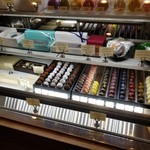 アシッドラシーヌ - ショーケース（ボンボンショコラ他）