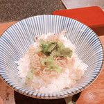 七代目 寅 - ジャコ小丼