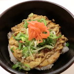 麺屋　ちゃとら - 追加メニュー人気No.1 のチャーシュー丼！