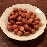 龍華餃子 - 揚げピーナッツ