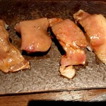 Yakiniku Shusai Miki En - 炙り寿司