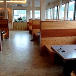 焼肉・精肉　宝亭 - 店内の様子①