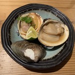 活貝 日本酒 おばんざい 福島おちび - はまぐりと白はまぐりの食べ比べ