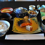 日本料理 「さくら」  - 和朝食