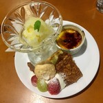 ジャズ イン パパズ - デザート盛り合わせ 350円