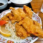 餃子の王将 - 大きい！凄い！唐揚げ！