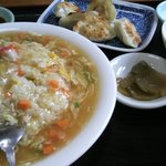 中華 美食楼 - スープ炒飯＋焼餃子