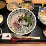 Wakon Yousai Rakuten - 海鮮丼