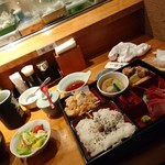 Sushi Tsukiji Nihonkai - 弁当(950円)茶碗蒸しと杏仁豆腐もついてきます。