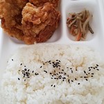からあげ専門 石井商店 - 料理写真:から揚げがデカイ❗