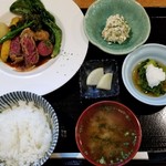 里伊 - スペシャル短角牛カツ定食 (デザート県産栗のモンブラン)