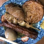 若松屋 - 上から平天、糸蒟蒻、スジ肉、竹輪、タマゴ