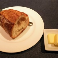 キハチ 名古屋JRセントラルタワーズ店 - 【パン】パン、バター