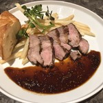 PLUSTOKYO - スペイン産熟成豚のロースト オニオンマスタードソース+バケット