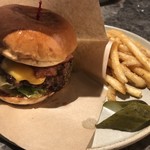 PLUSTOKYO - PLUSTOKYOハンバーガー
