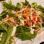食彩酒房 会家 - ローストチキンの彩りサラダ
