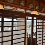 川田屋 - 内観（テーブル席）