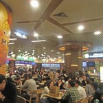 飲茶 - 店内（フードコート側）