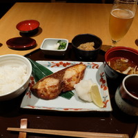 伊豆の旬 やんも 丸の内店 - 
