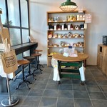 ハウント ベーカーズ キッチン - イートインスペース_2018年12月