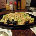 赤札屋 弁慶 - 肉野菜炒め、390円