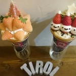 クレープリー チロル - ピンクストロベリークリスマス＆ハッピーメリークリスマス