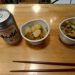 Ookubo Saketen - ビールと小鉢2つ