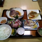 おさかな倶楽部 - 彩り定食