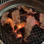 黒毛和牛専門店 炭火焼肉 千なり - 