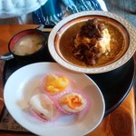 プチバカンス - カレー（もつ焼き添え）