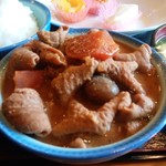 プチバカンス - もつ煮定食700円
