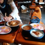 プチバカンス - カレー（もつ焼き添え）