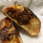 Pane Ho Maretta - チョコクリームとごろごろのチョコにグレープフルーツ