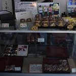 和菓子司 和田屋 - どら焼、おまんじゅうが並ぶケース