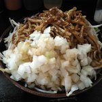 ゴールデンファイブヌードル - すごい塊感、山盛り感