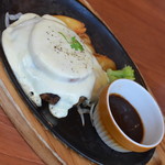 ココス - モッツアレラトマトハンバーグ（８９０円＋税）２０１８年１２月