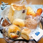 Liten bakery - 分かってます。買いすぎたんです。。